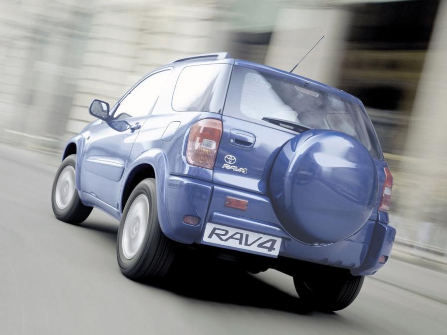  Toyota RAV4 3-Door 2000 года  (фото 9 из 15)